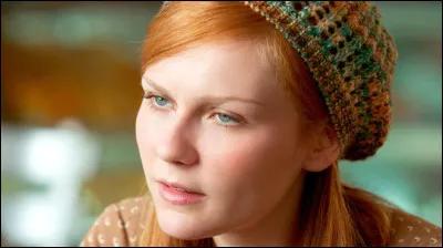 À quel superhéros doit-on un baiser de cinéma culte, version tête en bas ?