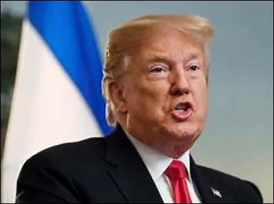 Trump a dit "Je préviens les gens qui viennent ici de Syrie, parmi cette vague d'immigration massive, que si je gagne l'élection présidentielle, ils devront retourner chez eux !" !