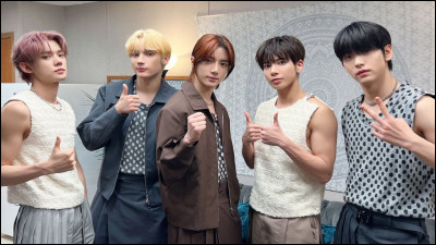 TXT est un groupe masculin mais que signifie le nom du groupe ?