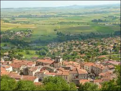 Nous terminons notre balade en Auvergne-Rhône-Alpes, à Veyre-Monton. Commune de l'aire d'attraction Clermontoise, elle se situe dans le département ...
