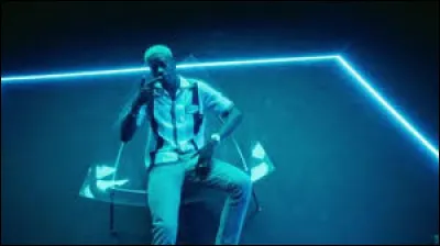 MHD : "Bella" - "À croire que je n'en [...] pas la peine".