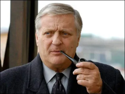 Qui interprète le rôle du commissaire Maigret dans la série éponyme entre 1991 et 2005 ?