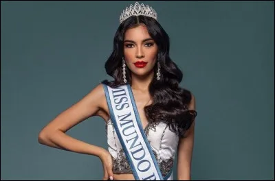 Camila Pinzón : reine de beauté et mannequin, candidate à Miss Monde 2023, ancienne étudiante à la Sorbonne et à Cambridge et engagée humanitaire.