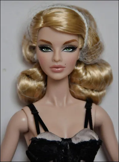 Qui chantait le titre de Léo Ferré "Jolie môme" ?