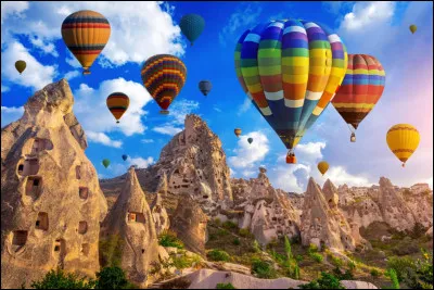 Dans quel pays peut-on admirer la r&eacute;gion de Cappadoce ?