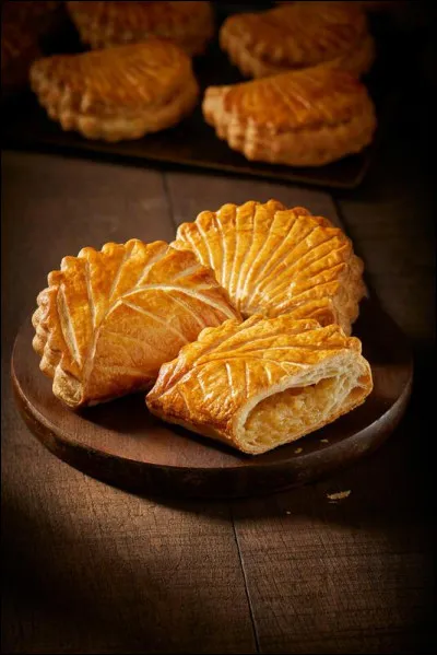 Quelle est la pâte d'un chausson au pommes ?