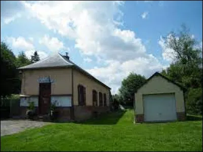 Petit village Samarien de 76 habitants, Saulchoy-sous-Poix se situe en région ...
