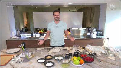 Quel est le nom de l'émission créée par Cyril Lignac pendant le confinement de 2020 ?