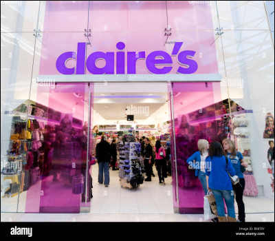 Celle-là est une marque de bijoux, et accessoires pour filles, mais quel est son nom ?