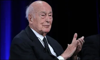 Quel est le titre du premier roman de Val&eacute;rie Giscard d'Estaing ?