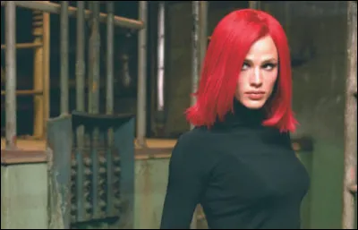 Qui est l'actrice principale de la série "Alias", diffusée entre 2001 et 2006 ?