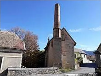 Nous visitons à présent les anciennes fonderies d'or, à Saint-Maurice-en-Trièves. Commune de l'aire d'attraction Grenobloise, elle se situe dans le département ...