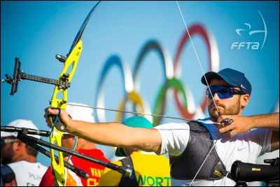 Aux Jeux olympiques, &agrave; combien de m&egrave;tres de la cible tirent les archers ?