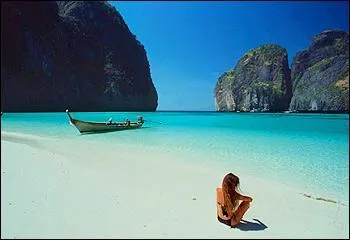 Quel Etat des Antilles a pour capitale Nassau ?