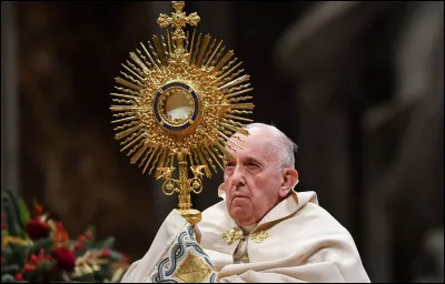 De quel État le Pape est-il le souverain ?