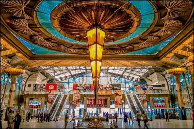 Quel pharaon donne son nom &agrave; la plus grande gare du Caire ?