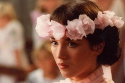 De quelle ville est originaire le groupe de jeunes dans le film ''Clara et les Chics Types'' ?