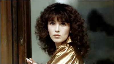 Avec qui partage-t-elle l'affiche du film ''Mortelle Randonn&eacute;e'' en 1983 ?