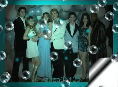 Que fêtent-ils sur cette photo ?