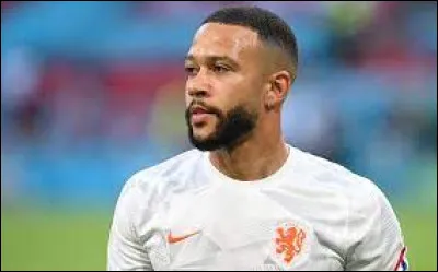 Dans quelle équipe de football nationale joue Memphis Depay ?