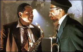 Quel surnom donne son titre au film de Clint Eastwood sur la vie de Charlie Parker ?