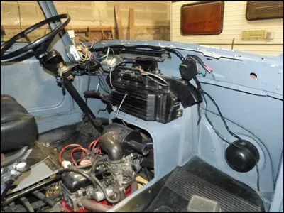 Quelle version manquera-t-il au développement de l'Estafette dans les années 70 ?