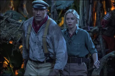 Dwayne Johnson incarne le personnage du capitaine Frank Wolff, un aventurier qui dirige un bateau de croisière à travers la jungle amazonienne. Au côté du Dr. Lily Houghton, Frank se lance dans une expédition périlleuse pour trouver un arbre mysérieux aux pouvoirs de guérison. Quel est ce film ?
