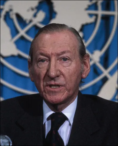 En 1988, comment sont les culottes pour Jean Cau ?