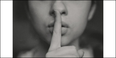 Selon l'expression, quel animal a-t-on sur la langue quand on ne dit rien, qu'on garde un secret ?