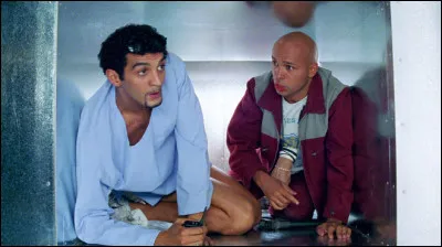 Comment est la Tour Montparnasse d'apr&egrave;s le titre d'un film dans lequel on peut voir &Eacute;ric et Ramzy ?