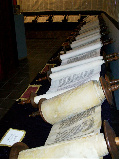 Comment appelle-t-on le prélude de l'Ancien Testament ?