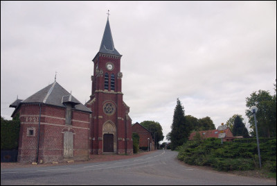 Dans quelle ville les habitants s'appellent-ils les "Ypsiloniens" ?