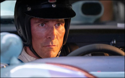 Dans ce film, Christian Bale incarne le célèbre pilote de course britannique Ken Miles. Son personnage joue un rôle central en tant que pilote talentueux et ingénieur automobile qui collabore avec Carroll Shelby pour construire une voiture de course révolutionnaire et affronter la puissante équipe de Ford. Quel est ce film ?