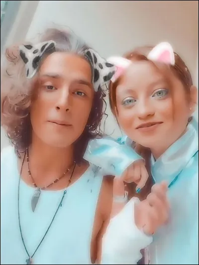 Avec qui est-elle déjà sortie ?