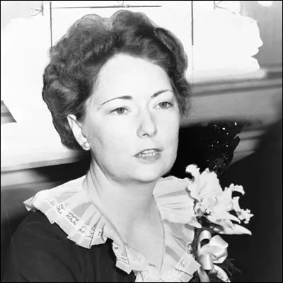 Quel roman r&eacute;compens&eacute; par le prix Pulitzer, adapt&eacute; au cin&eacute;ma, a &eacute;t&eacute; &eacute;crit par Margaret Mitchell ?