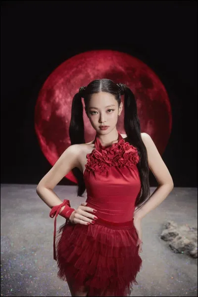 Comment s'appelle le dernier solo de Jennie ?