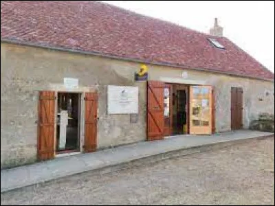 Je vous emmène maintenant à Chevannes-Changy. Village Nivernais, il se situe en région ...