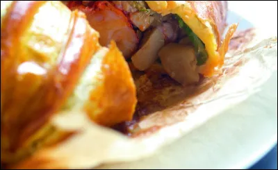 Comment appelle-t-on ce plat gastronomique compos&eacute; d'une p&acirc;te farcie de homard et de foie gras ?