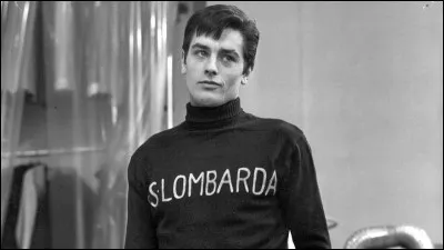 Quel âge a Alain Delon lorsqu'il tourne le film "Rocco et ses frères" en 1960 ?