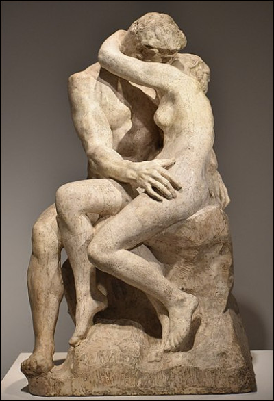 À qui doit-on cette sculpture intitulée ''Le Baiser'' ?