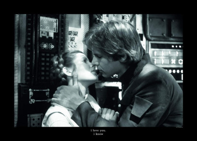 Dans quel film "Star Wars", Hans Solo et la princesse Leia s'embrassent-ils pour la première fois ?