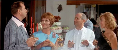 Dans ''Le Gendarme de Saint-Tropez'' quelle actrice interpr&egrave;te Mme &Eacute;milie Lareine-Leroy ?