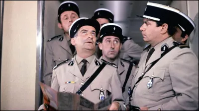 Selon le titre d'un des films de la saga, dans quelle ville am&eacute;ricaine se rendent les gendarmes ?