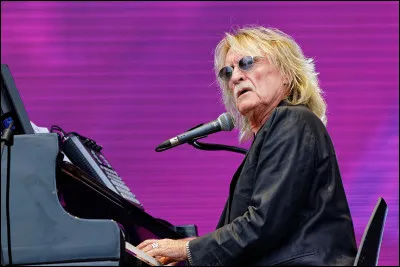 Quel est le titre de l'une des chansons de Christophe ?
