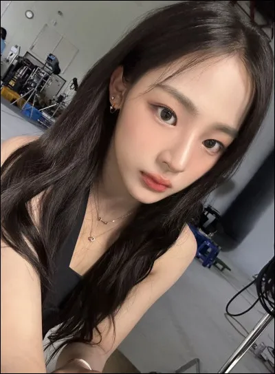 Qui est la leader de NewJeans ?