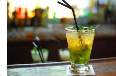 Cette boisson commençant par "mo" ou "mau" est originaire de Cuba, à vous trouvez la suite :