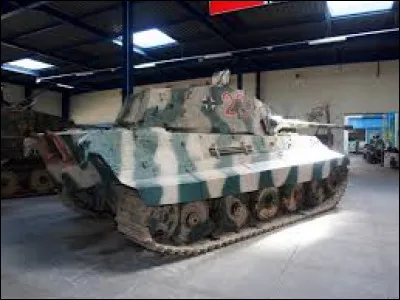 Quel était le nom de la version supérieure du Tigre 1 ?