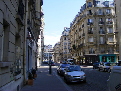 Quel est le nom de cette rue que l'on voit dans le film ''Inception'' de Nolan ?
