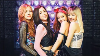 Quelle membre de Blackpink a été la première à sortir un single en solo ?