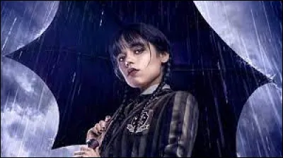 Bloody Mary - Lady Gaga : 

''We are not just art for Michelangelo to carve
He can't rewrite the aggro of my furied heart
I'll wait on mountain tops in _____, cold
J'veux pas mourir toute seule

I'll dance, dance, dance
With my hands, hands, hands
Above my head, head, head
Like _____ said [...]''